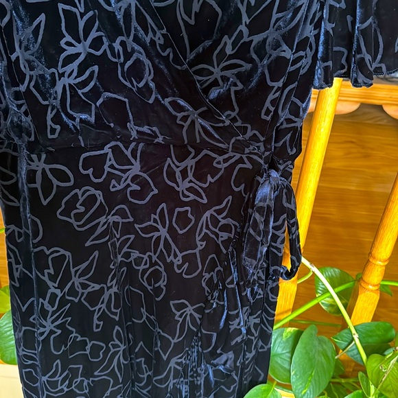 CALVIN KLEIN Blue Velvet Ruffle Style Floral Pattern Dress Plus Size 16 - Picture 5 of 5